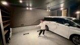 梶原雄太の自宅のガレージ