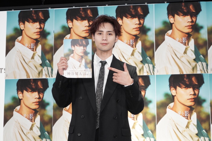 THE RAMPAGE 神谷健太「中身のあるかっこいい男になりたい」　初写真集『光と影』発売イベントで30歳の抱負を語る
