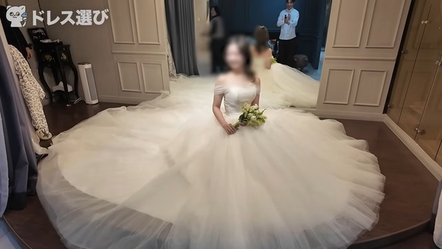 ウェディングフォトを撮影するないとー夫妻