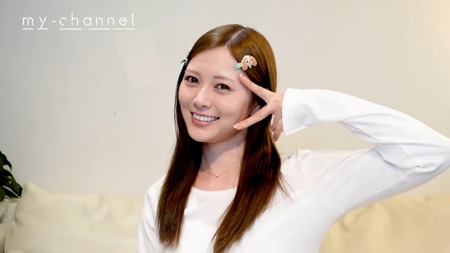 金髪ギャルになった白石麻衣