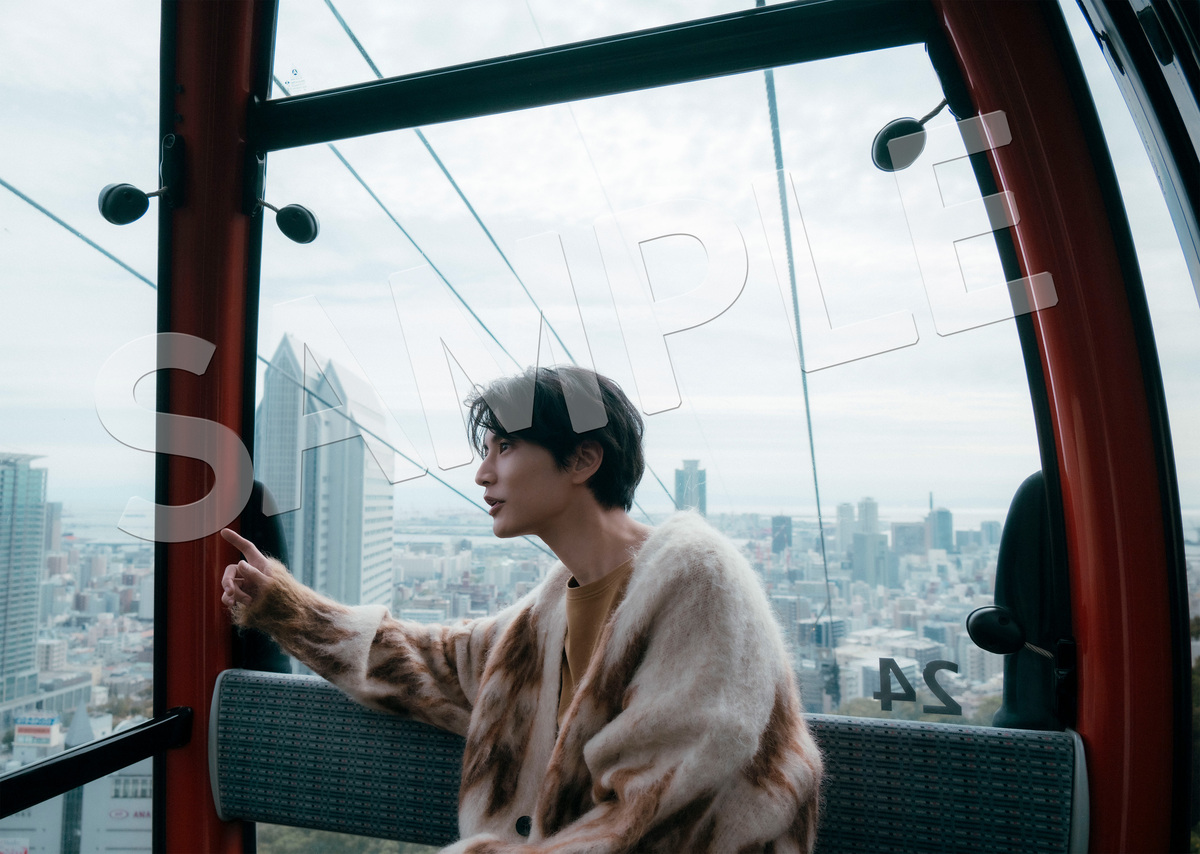 俳優・渡邊圭祐「2026.4-2027.3カレンダー」の画像