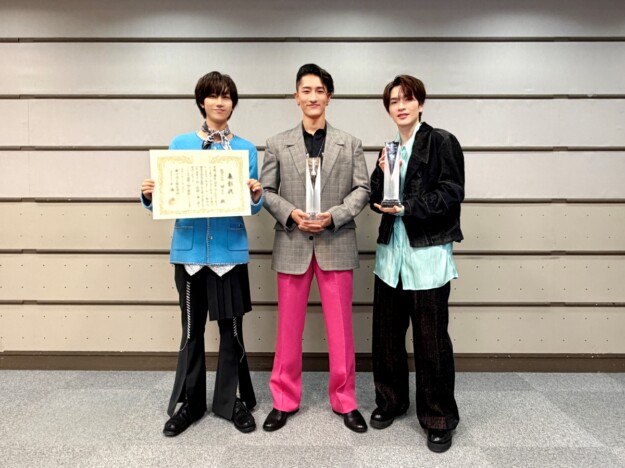 『オリコン年間ランキング 2025』アーティスト別セールス部門発表　Snow Man＆ミセスのコメント到着