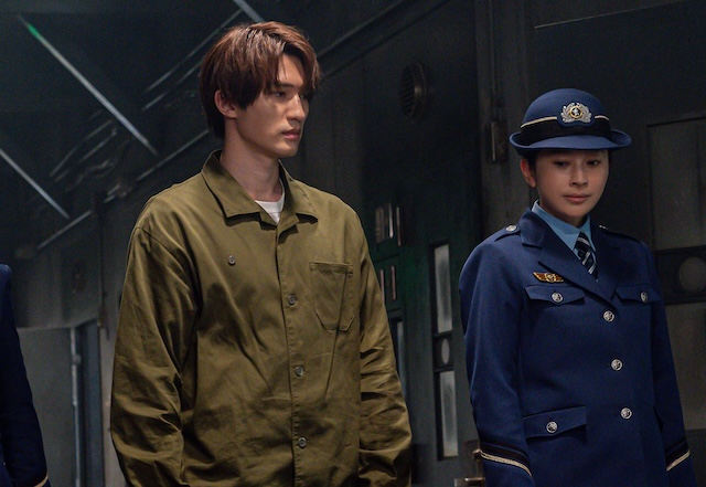 『パンチドランク・ウーマン』拘置所セットの画像