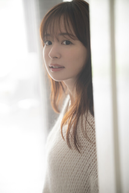 アナウンサー・皆藤愛子『grazing』発売決定