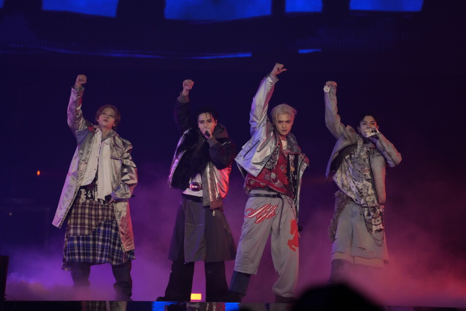 『NEO EXILE SPECIAL LIVE 2025』WOLF HOWL HARMONYライブ写真