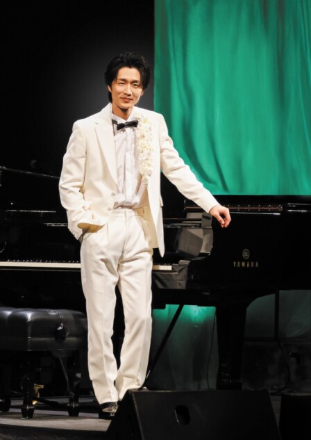 真田ナオキ、ライブDVDリリース＆ネットサイン会開催 ベストアルバム