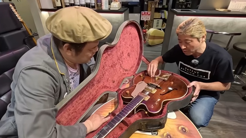 くっきー！43万円の“激渋”ギターを購入の画像