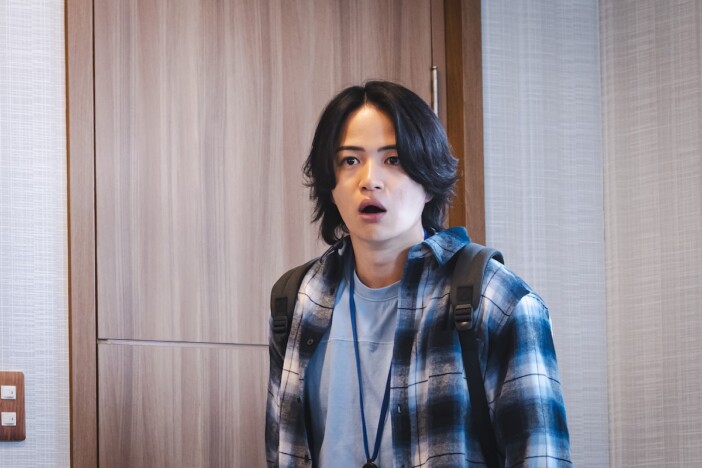 どん底生活を送る菊池風磨の姿が 『こちら予備自衛英雄補?!』第1話先行カット公開