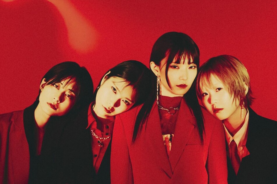ExWHYZ、3rdシングル『GIVE YOU MY WORD』リリース 赤いモードな