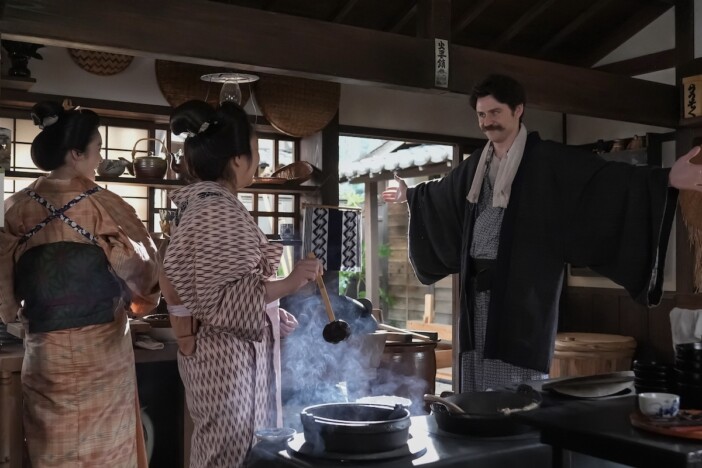 『ばけばけ』第72話、ヘブン(トミー・バストウ)の暮らしぶりが新聞記事となり話題に