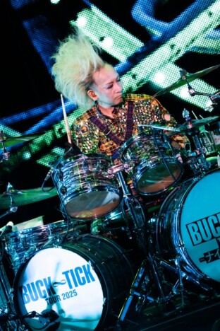 BUCK&infin;TICK『ナイショの薔薇の下』レポ