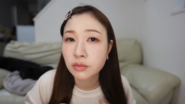 足の裏が披露した詐欺メイク