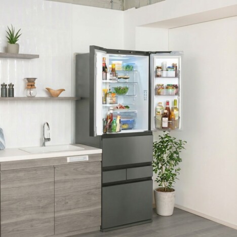 薄型化で大容量＆奥まで見渡せる冷蔵庫に！　東芝ライフスタイルより「XFSシリーズ」の新製品が登場