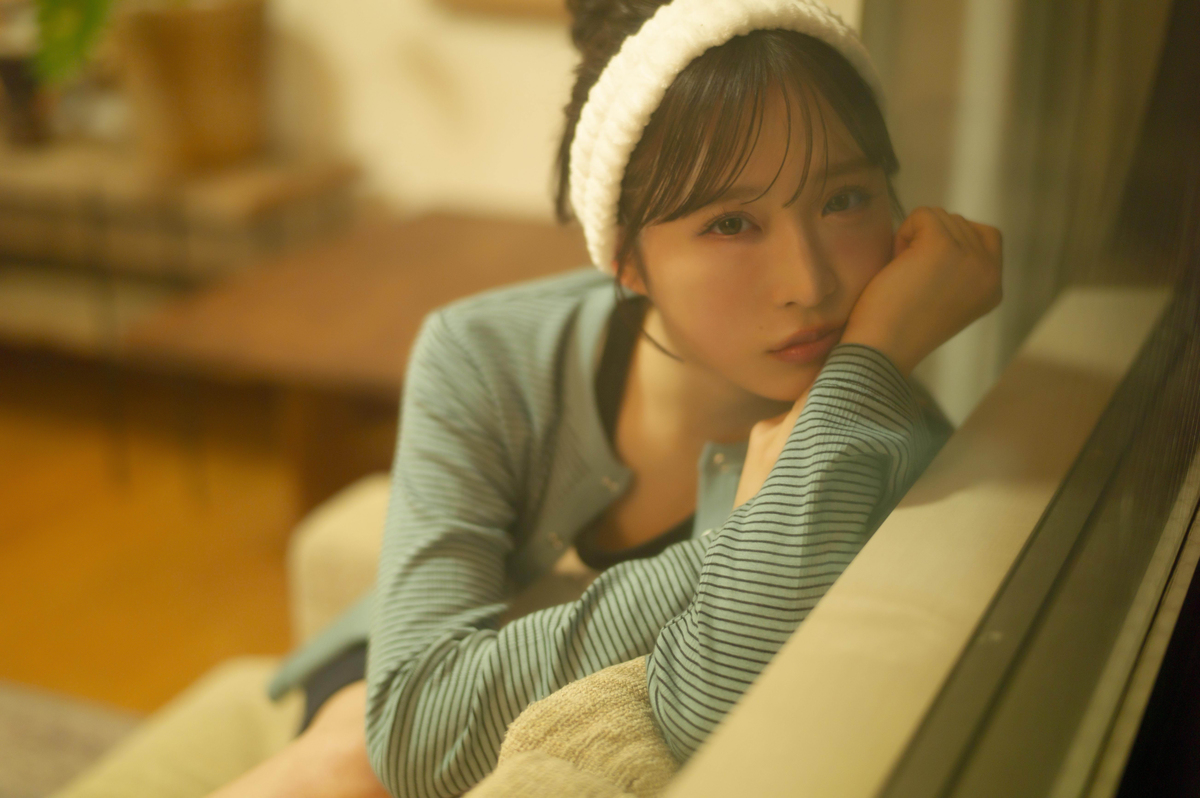 AKB48・小栗有以、2026年カレンダー発売の画像