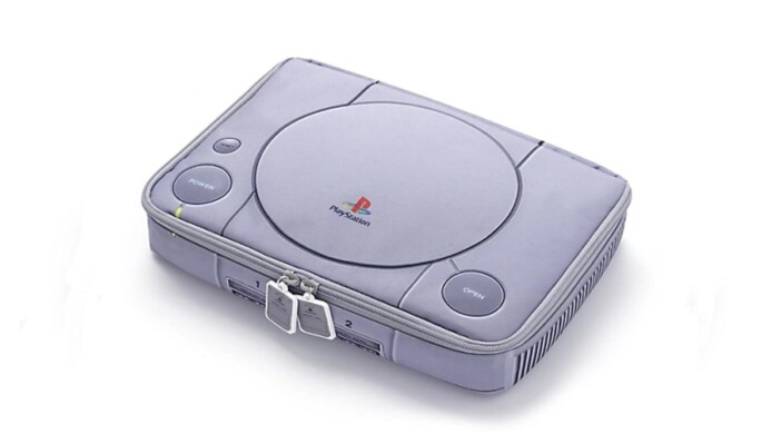 初代PlayStationが原寸大マルチケースになって登場　ジップはメモリーカードのデザイン
