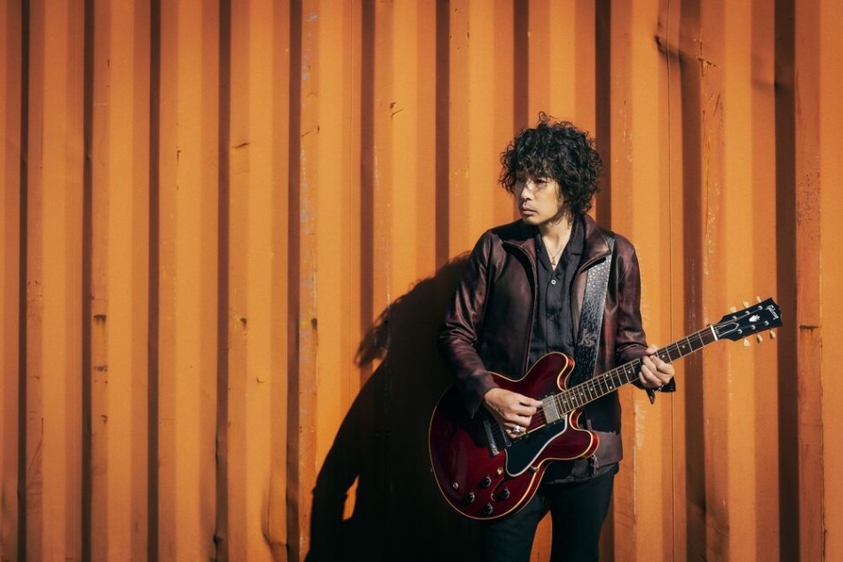 斉藤和義、初のダブルセットリストツアーが映像＆音源作品化 2タイトル
