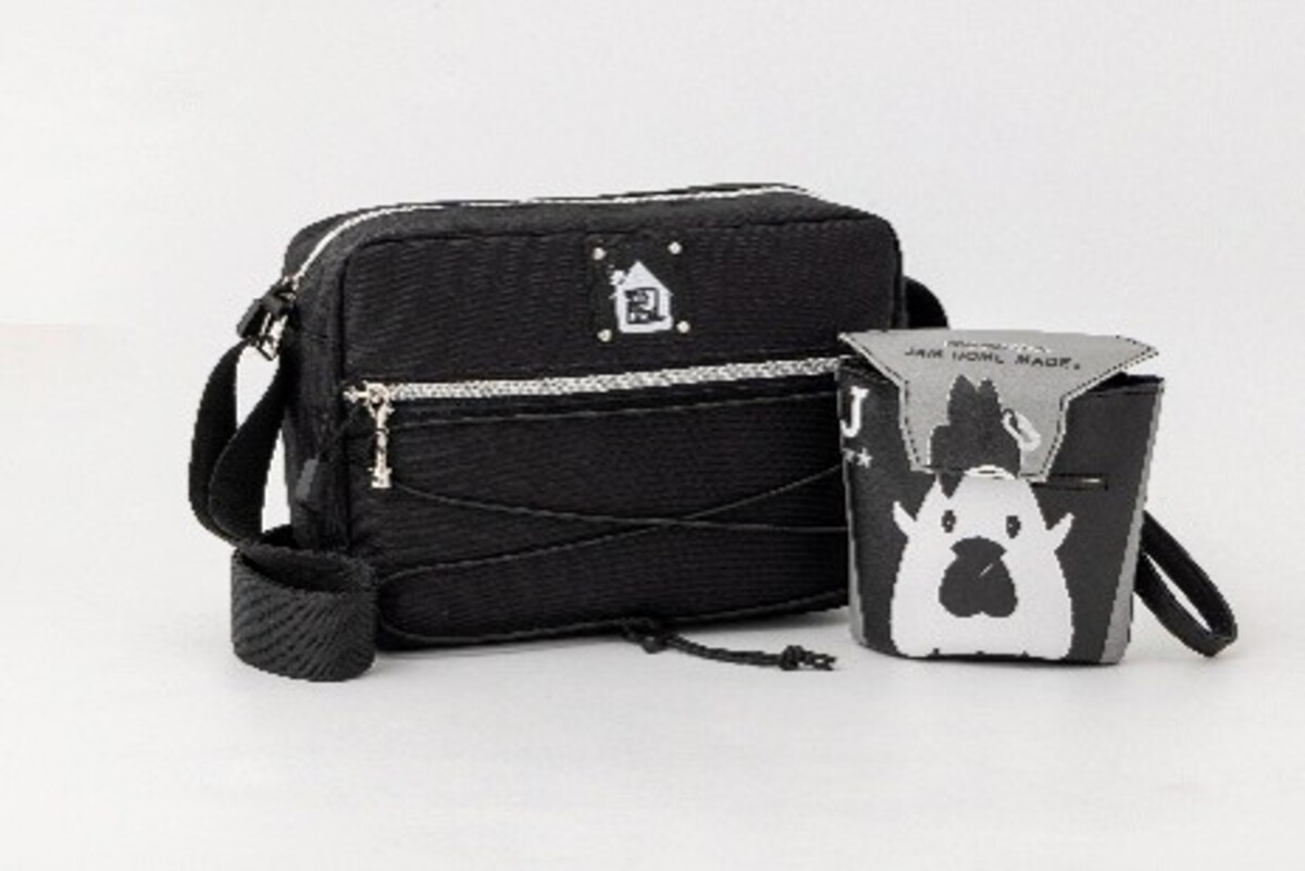 「からあげクン」「ネオバタくん」のポーチの画像