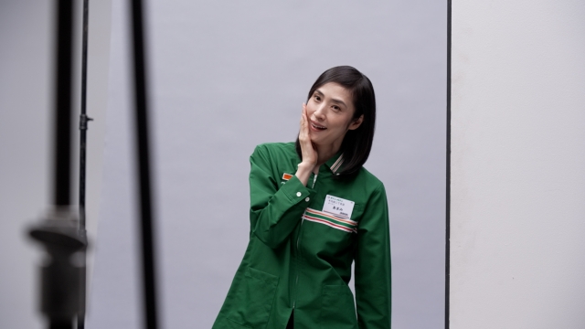 天海祐希 セブン-イレブン新CM『スイーツ総選挙　総集篇』メイキングより