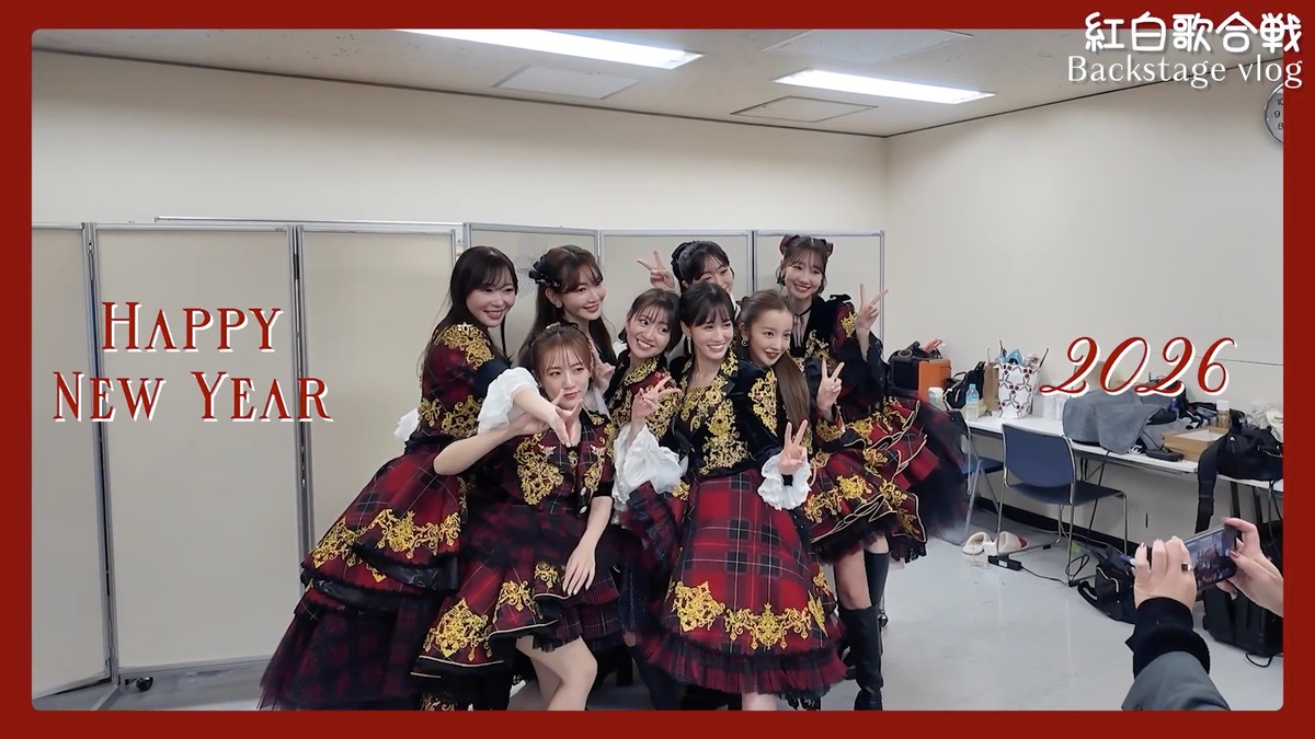 板野友美、『紅白』の裏側を公開