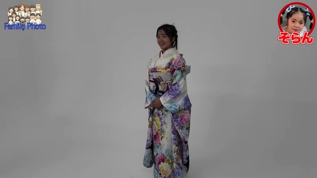 家族写真を撮影するうるしやま家