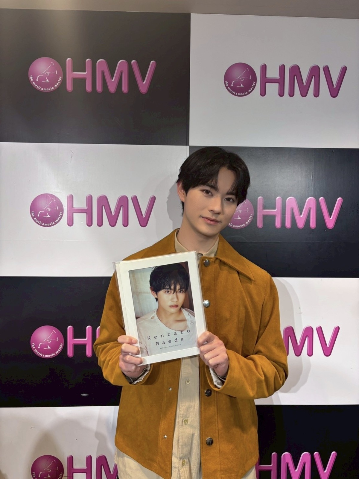 前田拳太郎、初のカレンダー発売の画像