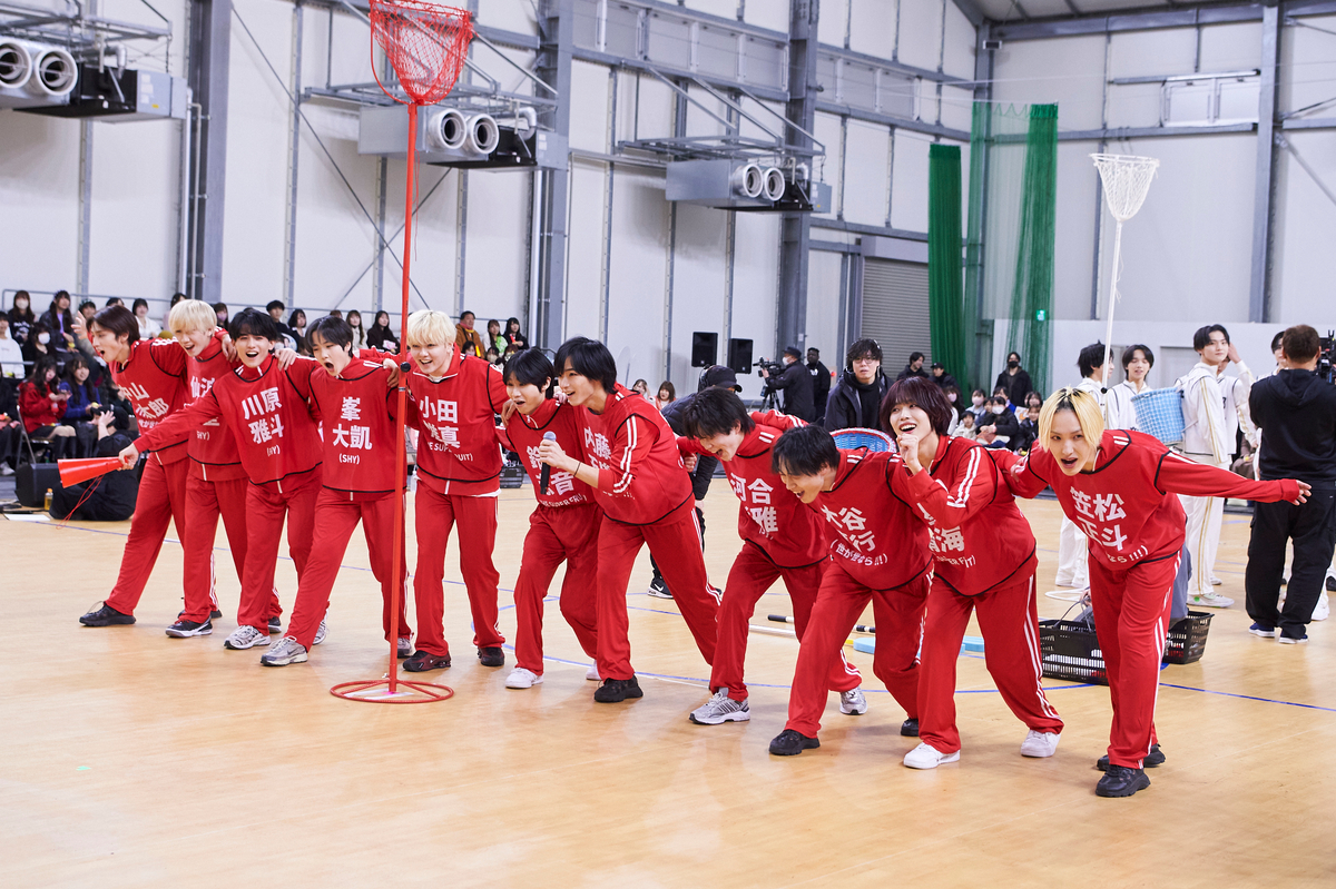 つば男メンバーが紅白対抗で真剣勝負! 観客を前にスター性でも競い合った『つば男 新春大運動会 2026』の画像3-6