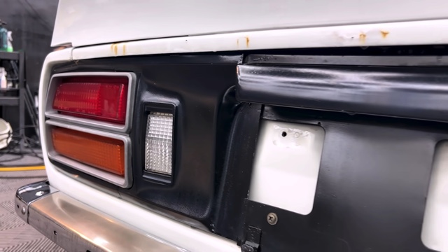 洗車後の日産「フェアレディZ」