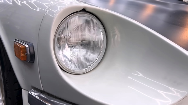 洗車後の日産「フェアレディZ」