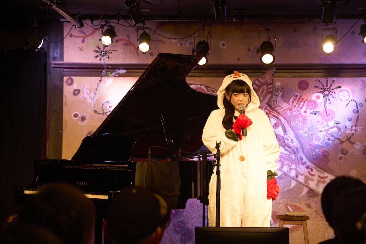 花耶（撮影＝つぼいひろこ）