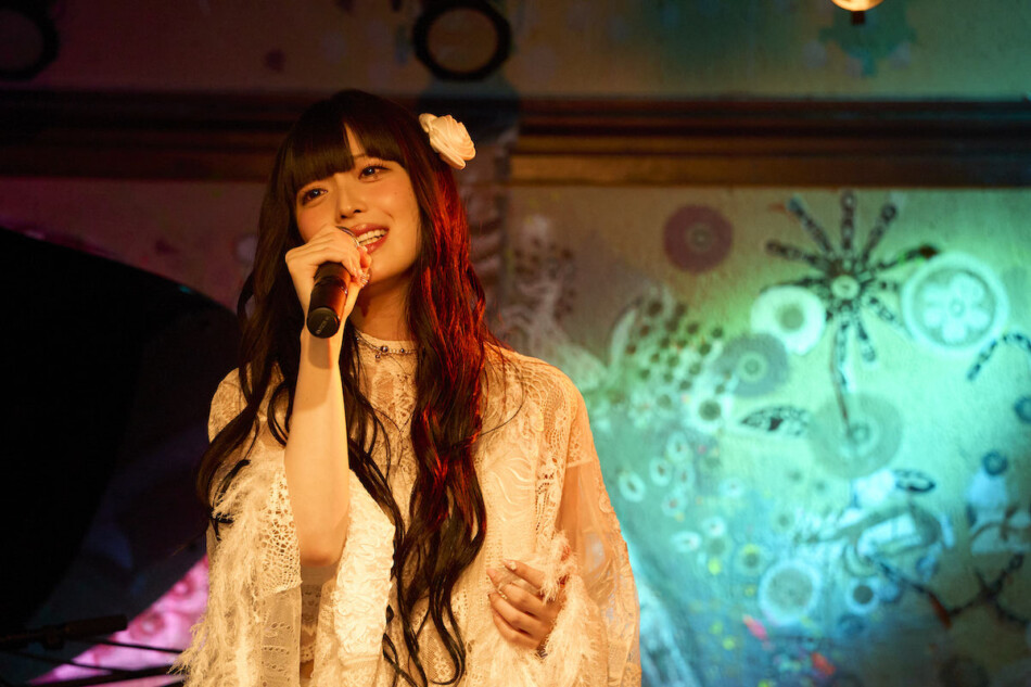 花耶、1ヵ月遅れの“クリスマスライブ”レポ