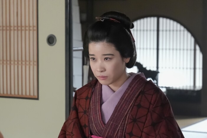 円井わん、『ばけばけ』サワ役で注目度急上昇　『虎に翼』にも重なる“静から動”の芝居