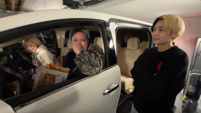 “金持ちYouTuber”ヒカル、盟友の誕生日にアルファードをプレゼント　大号泣で視聴者もらい泣き