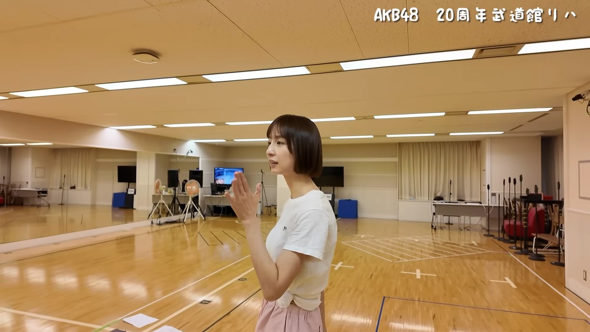 篠田麻里子 公式YouTubeチャンネルより