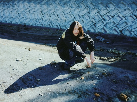 Sonsi、Koshyプロデュースのデビューシングル「OYJ」配信リリース ジャケットは親友 坂本碧空が制作