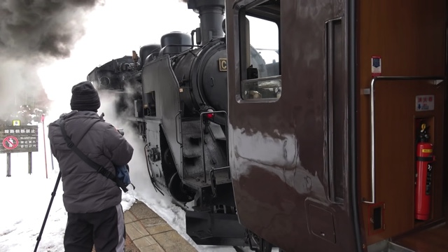 スーツが北海道を横断する様子