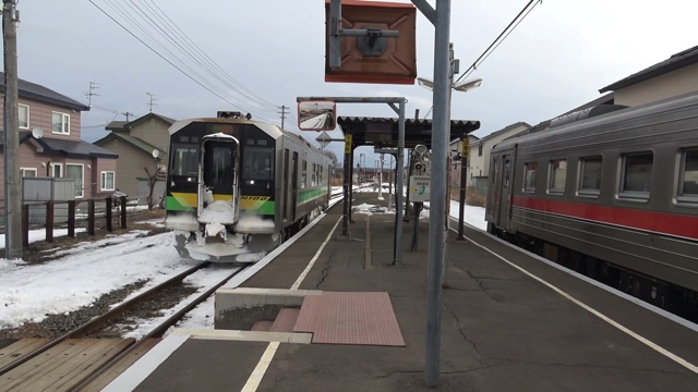 スーツが北海道を横断する様子