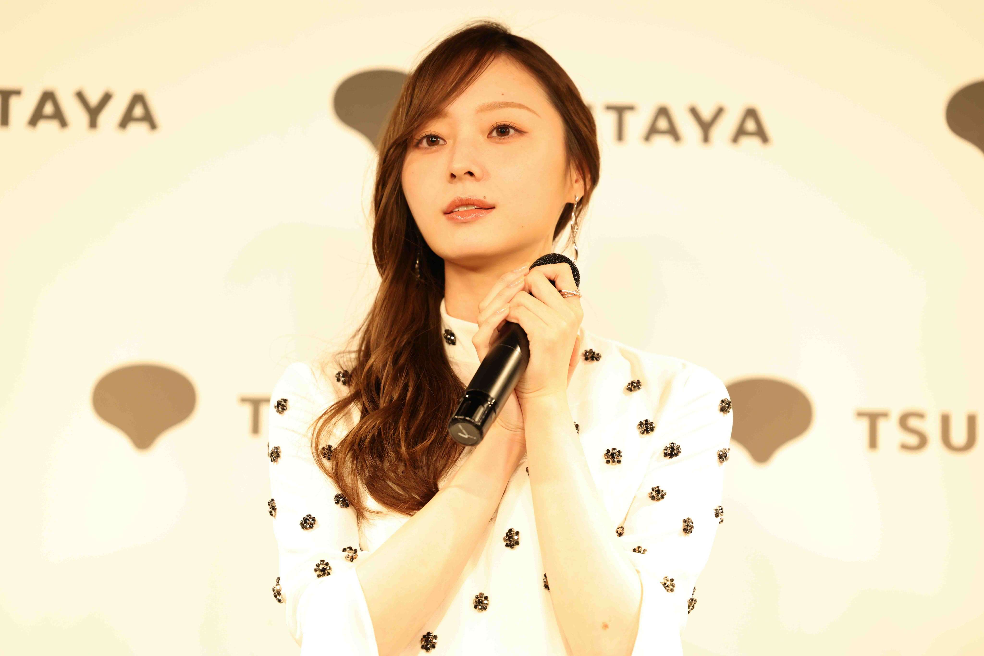 乃木坂46梅澤美波 2nd写真集 記者会見レポの画像