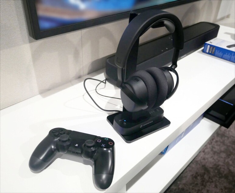 、プレイステーションと組み合わせて5.1chのゲームのデモ