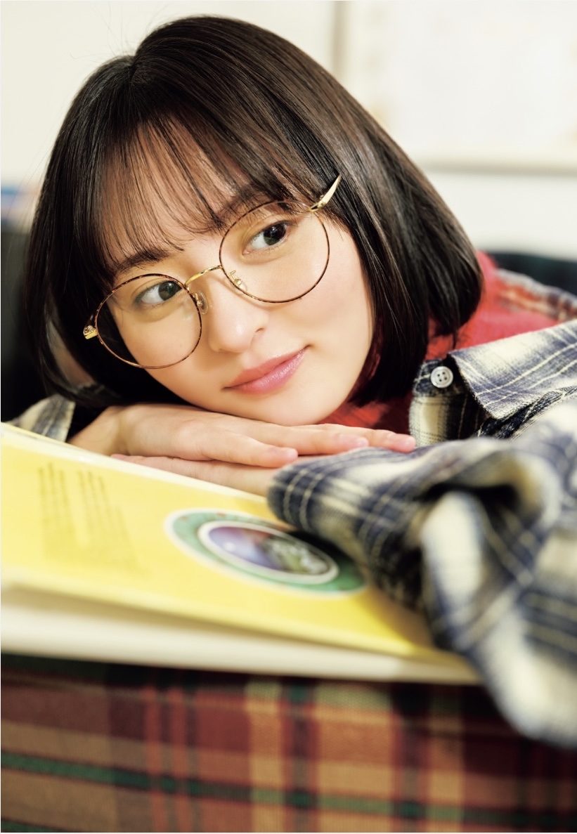 乃木坂46 遠藤さくらがメガネ女子にの画像