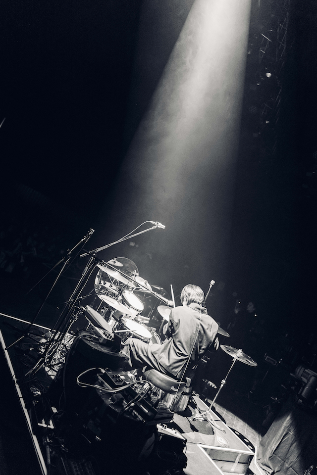 LET ME KNOW ライブ写真