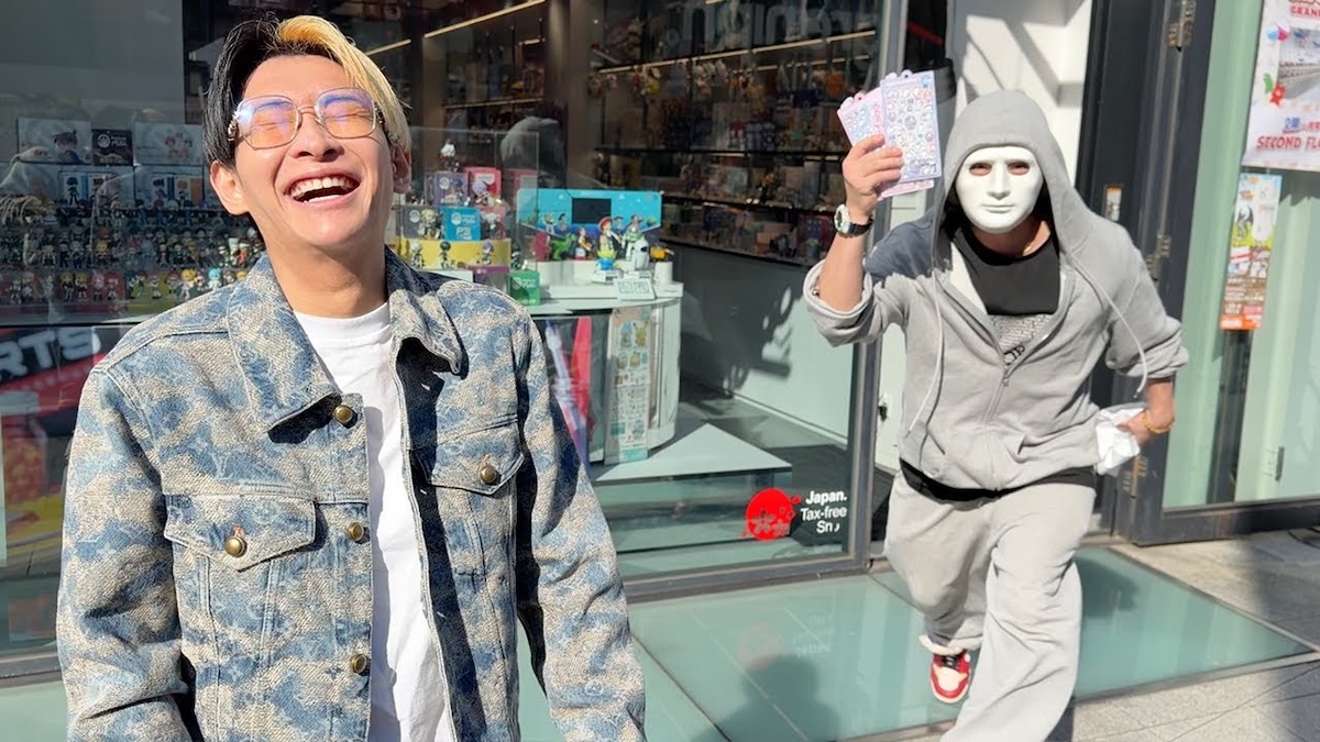 ヒカル、入手困難なシールを捜索