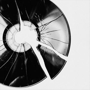 「THE MONSTER」ジャケット