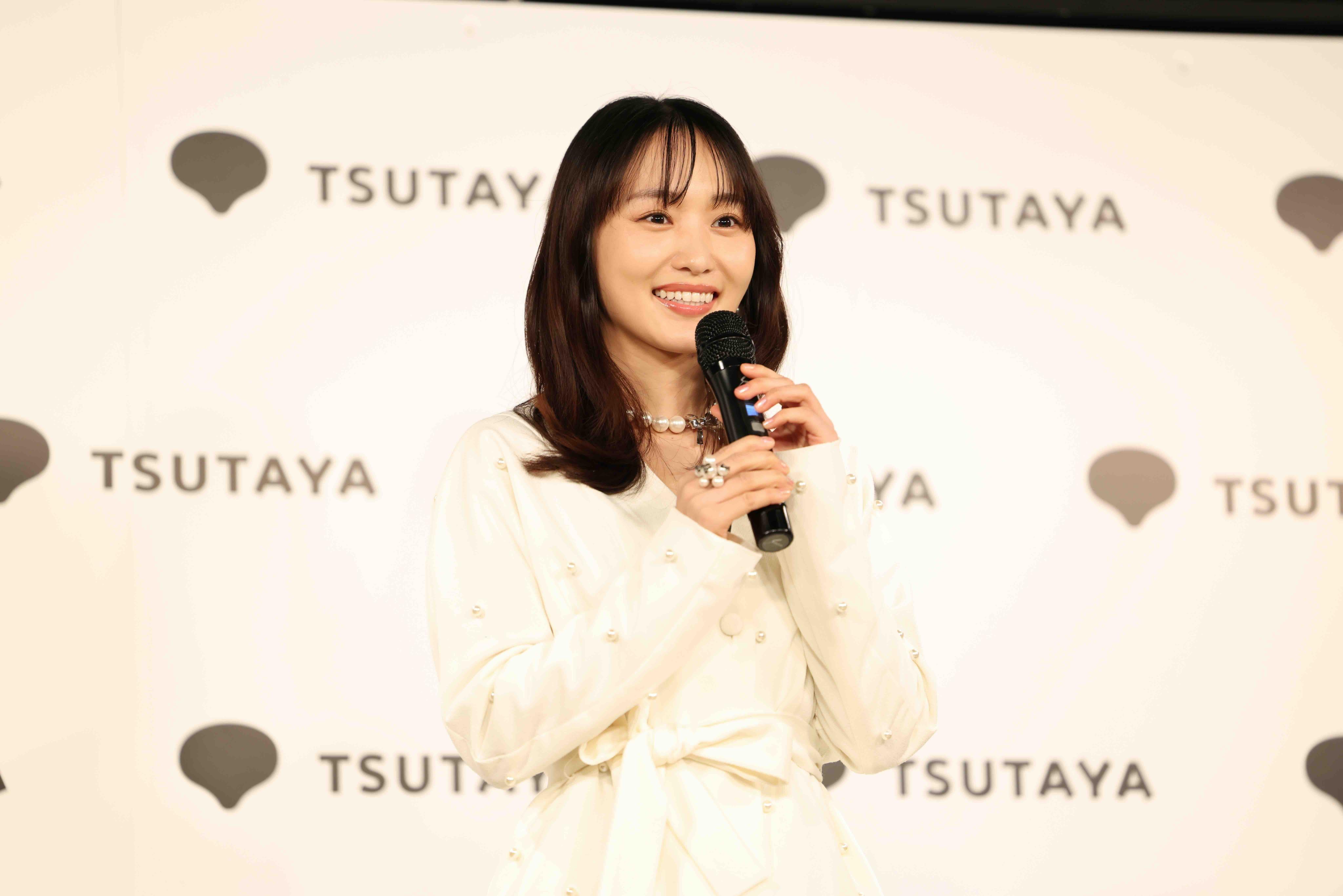 菅井友香 写真集『たびすがい』会見レポの画像