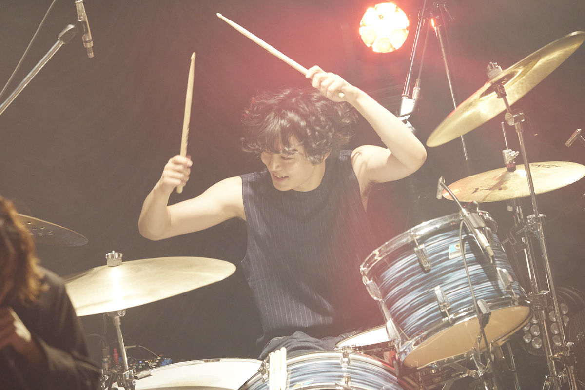 『アンと私 NARCISM TOUR 2025-2026』(撮影=村井香)