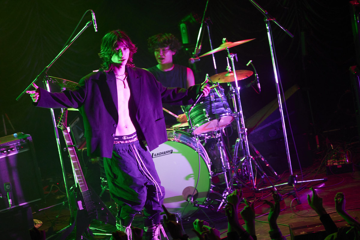 『アンと私 NARCISM TOUR 2025-2026』(撮影=村井香)