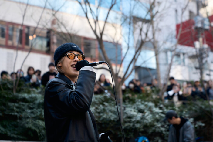 Aile The Shota、2ndアルバム『REAL POP 2』で渋谷を賑わせる　ピールオフ広告、フリーライブによる“開花宣言”のインパクト