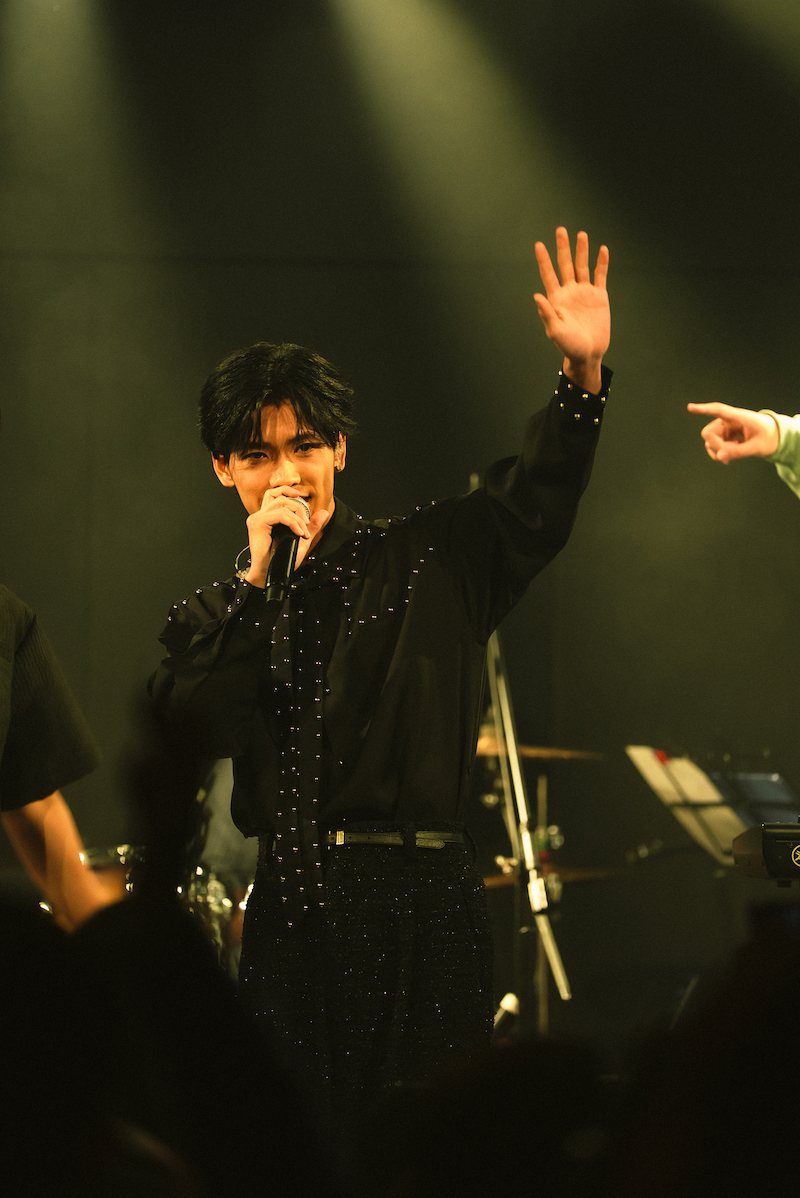 フィリピンの国民的バンド・LOLA AMOUR、小波津志（PSYCHIC FEVER）と揺らす日本の音楽シーン　意外な共通点にも迫るの画像2-3