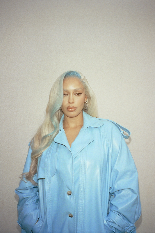 ジョルジャ・スミス、未公開の新曲配信