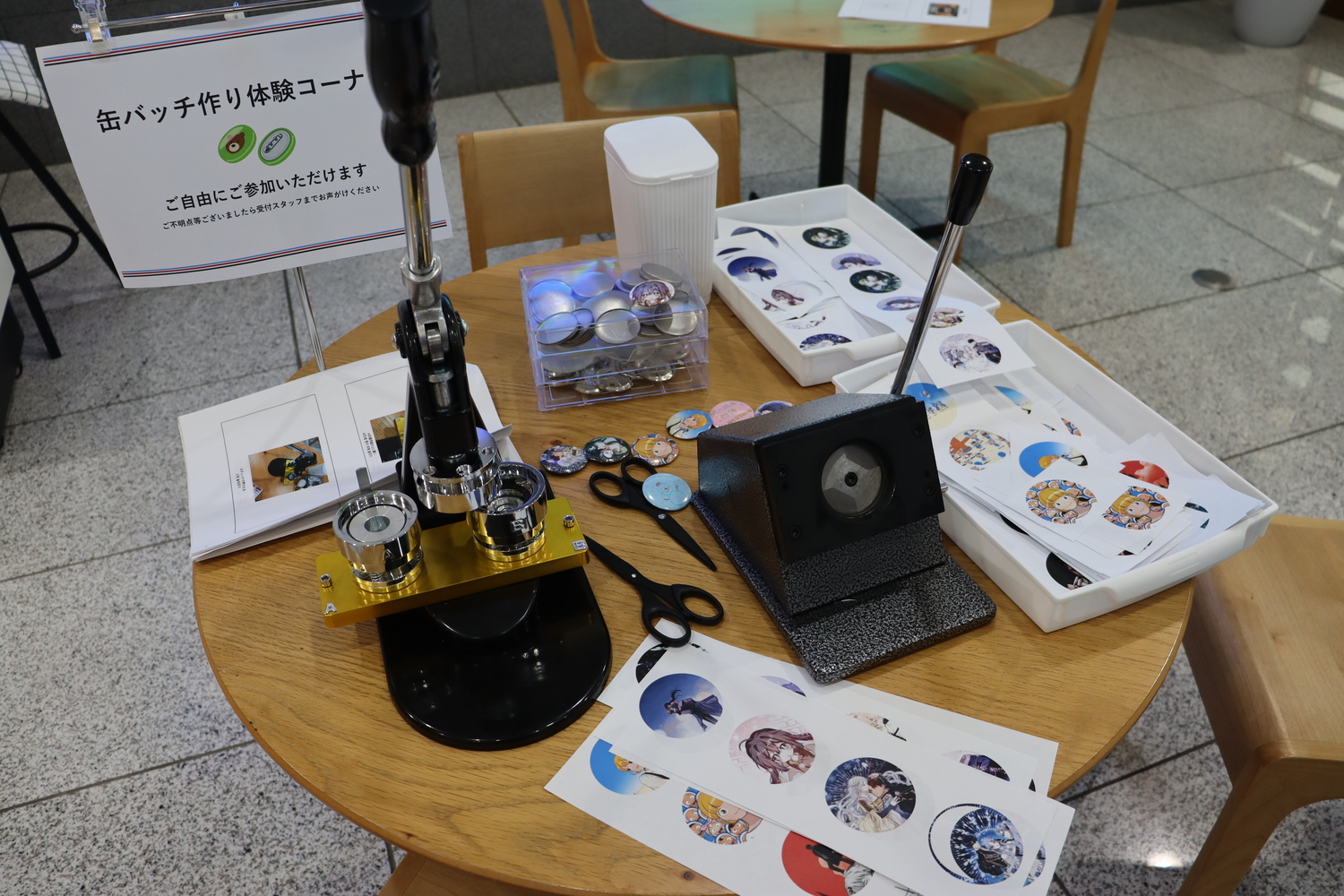 ウェブトゥーンを“展示”で見ると？の画像