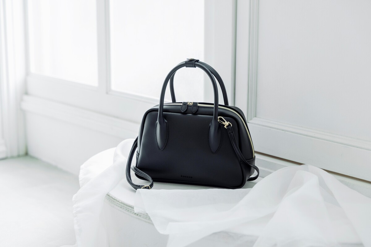 「ánuans」初のブランドムック発売の画像